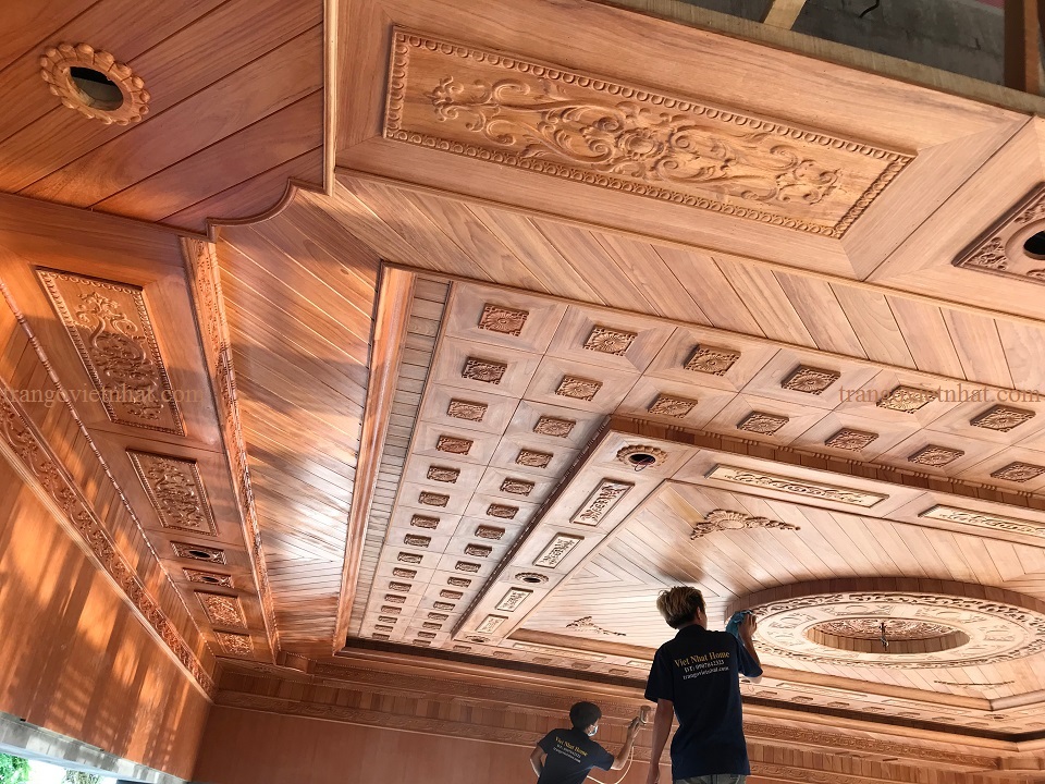 Thi công sơn Pu hoàn thiện trần gỗ gõ đỏ tại Bà Rịa Vũng Tàu